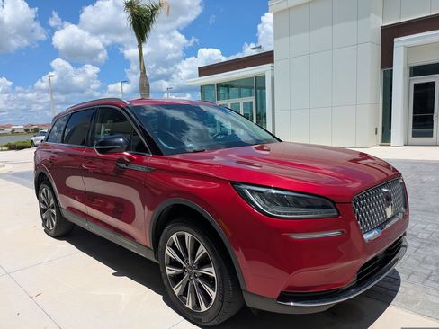 Used 2022 Lincoln Corsair Reserve AWD/4WD image 4