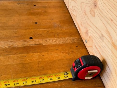 Used 2023 Isuzu NPR image 25