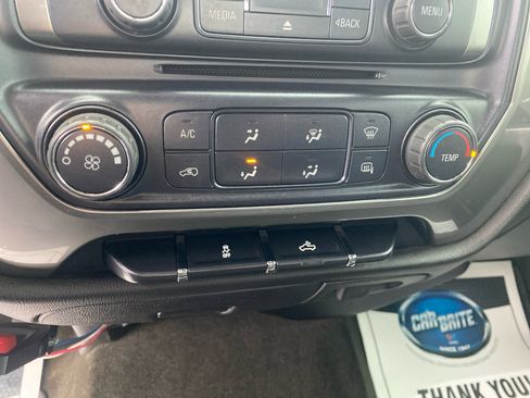 Used 2018 Chevrolet Silverado 1500 LT image 16