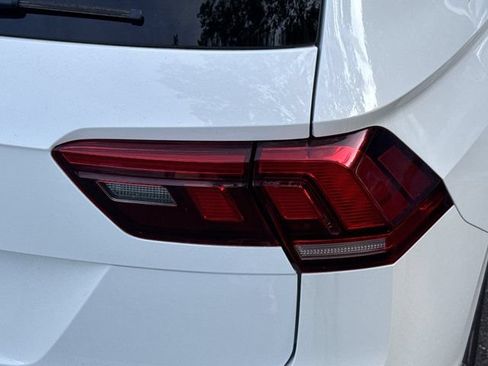 Used 2019 Volkswagen Tiguan SE FWD image 8
