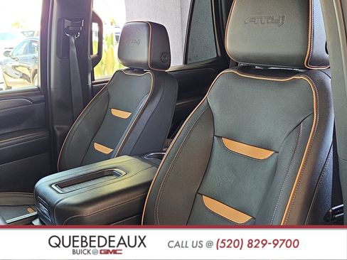 Used 2023 GMC Yukon AT4 w/ Technology Package AWD/4WD image 11