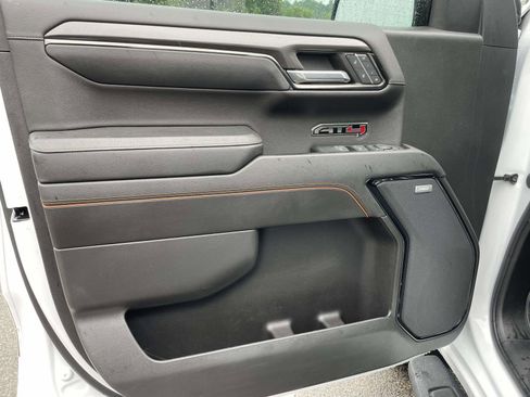 Used 2023 GMC Sierra 1500 AT4 w/ AT4 Premium Package AWD/4WD image 5