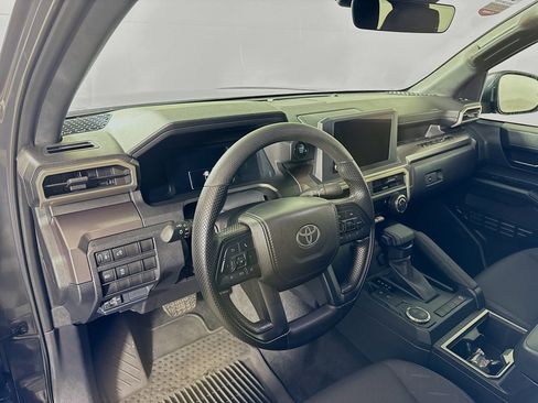 Certified 2025 Toyota Tacoma 2WD Double Cab image 9