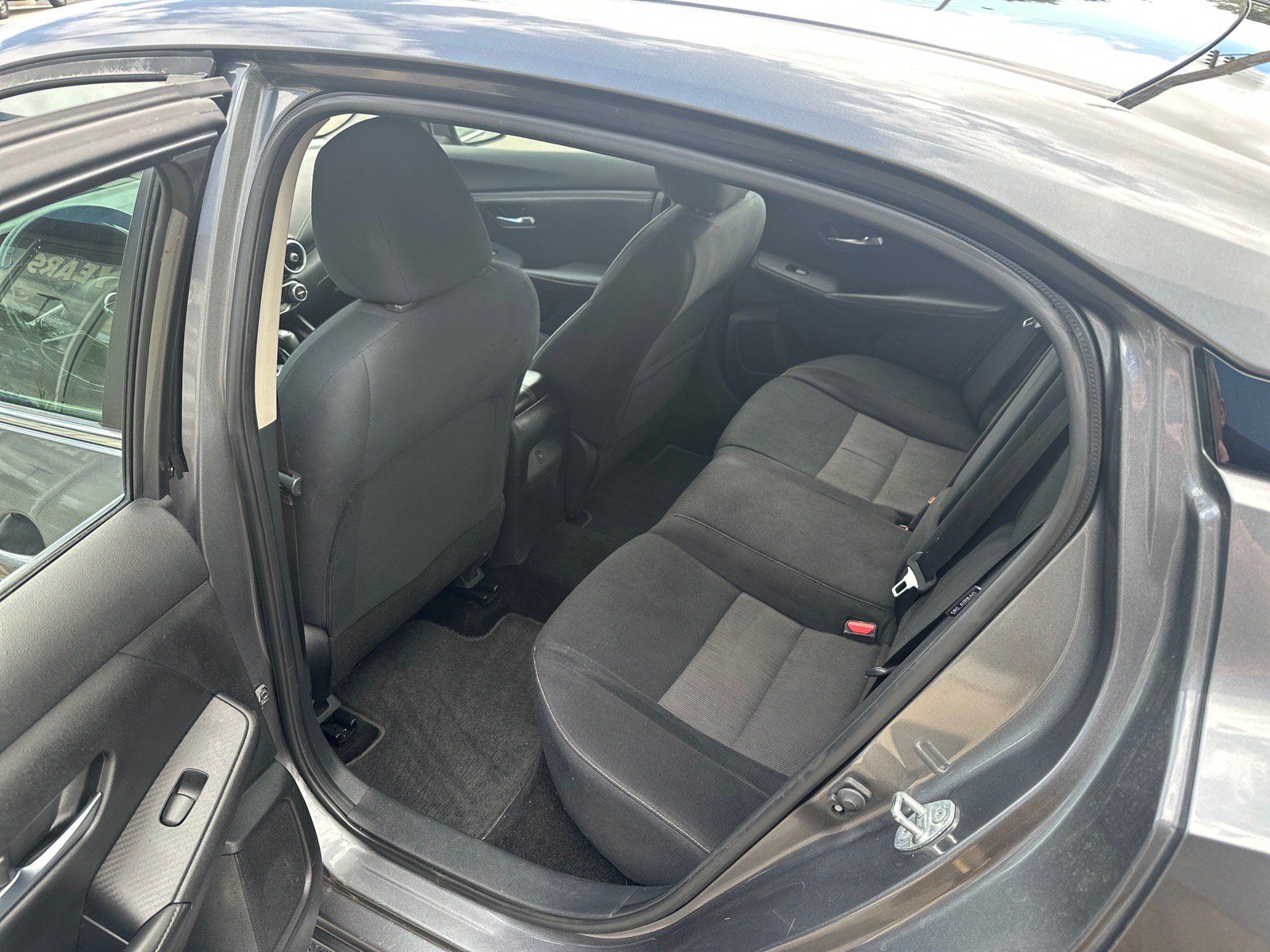 Used 2020 Nissan Sentra SV w/ Trunk Package FWD image 9
