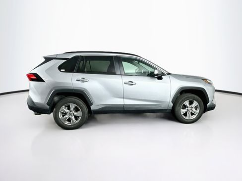 Used 2025 Toyota RAV4 XLE AWD/4WD image 10