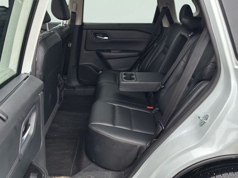Used 2024 Nissan Rogue SL w/ SL Premium Package FWD image 16