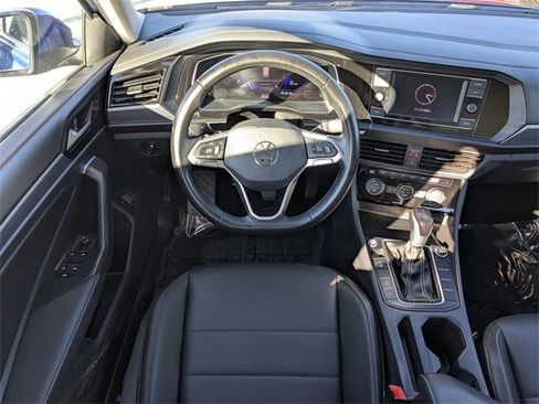 Used 2024 Volkswagen Jetta SE image 14