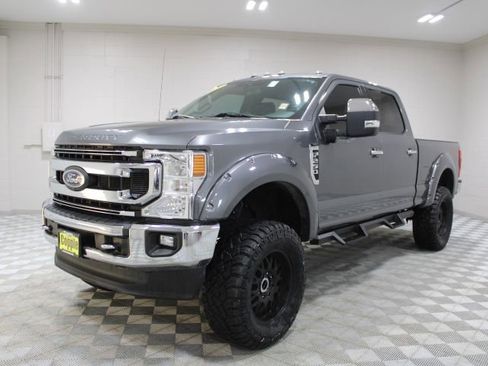 Used 2021 Ford F250 XLT w/ XLT Premium Package image 8
