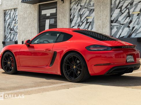 Used 2020 Porsche 718 Cayman S RWD image 10