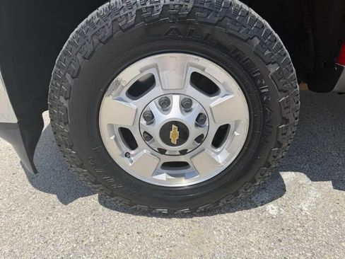 Used 2015 Chevrolet Silverado 2500 LT w/ LT Fleet Convenience Package AWD/4WD image 9