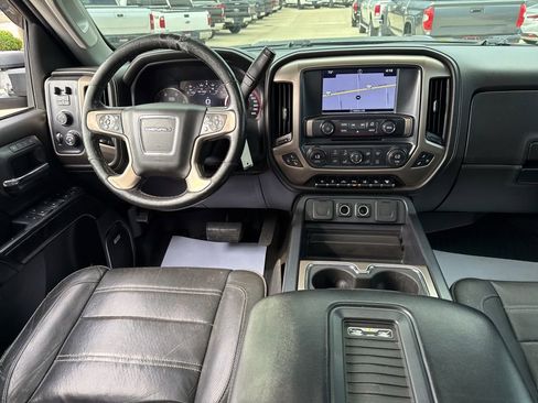 Used 2016 GMC Sierra 2500 Denali w/ Duramax Plus Package AWD/4WD image 10