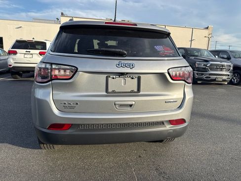 Certified 2021 Jeep Compass Latitude w/ Convenience Group AWD/4WD image 3
