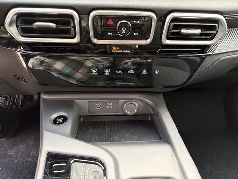 New 2026 Nissan Sentra SV w/ Floor Mat Package FWD image 25