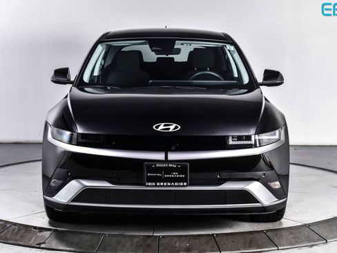 Used 2025 Hyundai Ioniq 5 SE image 9