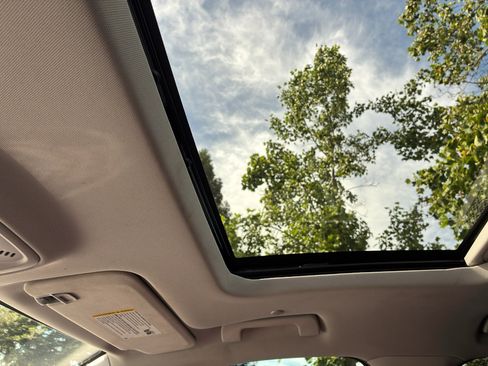 Used 2021 Chevrolet Traverse Premier w/ Redline Edition FWD image 48