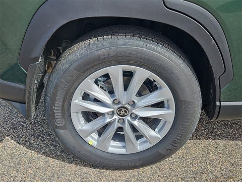 New 2026 Toyota Corolla Cross LE image 18