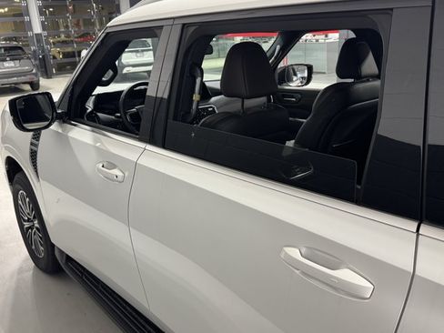 New 2026 Nissan Armada SL w/ Captain's Chari Seat Package AWD/4WD image 27