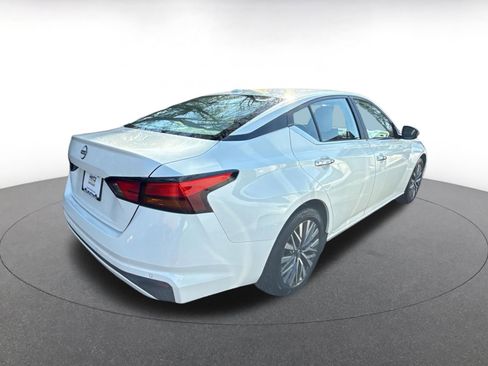 Used 2025 Nissan Altima 2.5 SV image 20