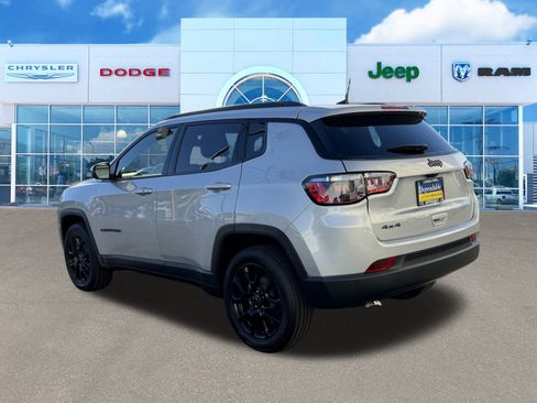 New 2026 Jeep Compass Latitude image 7