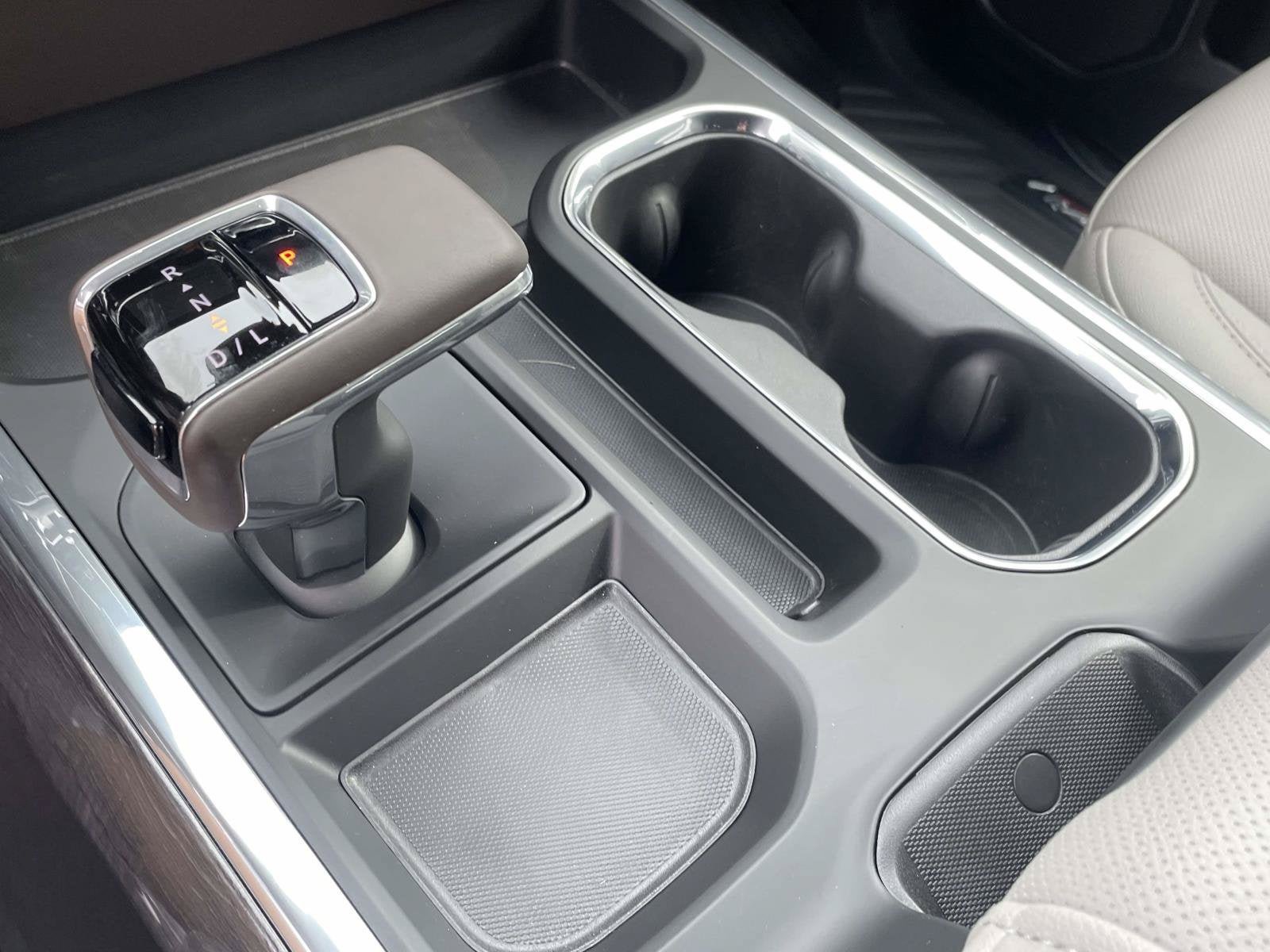 Used 2026 Chevrolet Silverado 1500 LTZ AWD/4WD image 19