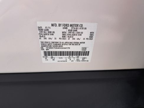 Used 2016 Ford Explorer XLT w/ Equipment Group 201A FWD image 36