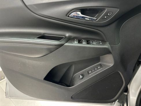 Used 2020 Chevrolet Equinox Premier w/ LPO, Floor Liner Package FWD image 14