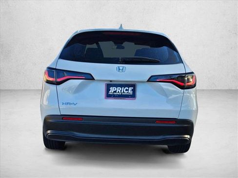 Used 2025 Honda HR-V LX image 7