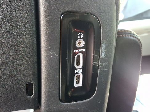 Certified 2020 Chrysler Pacifica Touring-L Plus FWD image 12