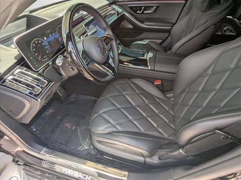 Used 2024 Mercedes-Benz Maybach S 580 4MATIC image 18