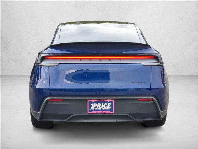Used 2026 Tesla Model Y AWD image 4