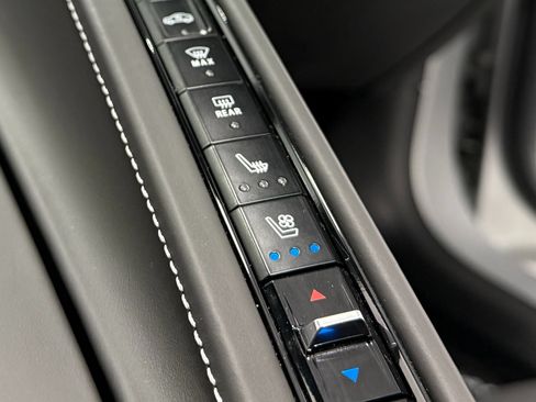 Used 2020 Chevrolet Corvette Stingray Premium Conv w/ 3LT Preferred Equipment Group RWD image 28