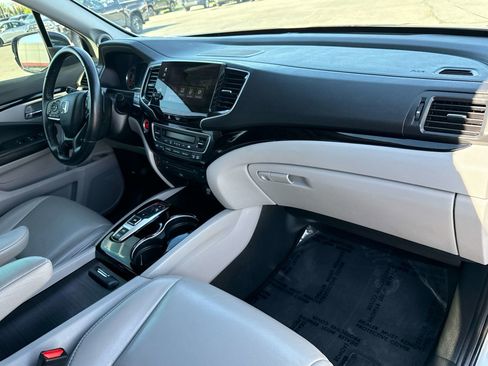 Used 2021 Honda Pilot Touring image 21