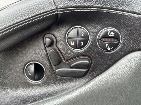 Used 2005 Mercedes-Benz SL 55 AMG image 12