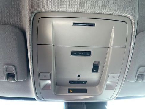 Used 2017 Chevrolet Silverado 1500 LTZ image 21