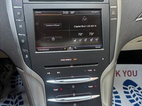 Used 2014 Lincoln MKZ AWD image 5