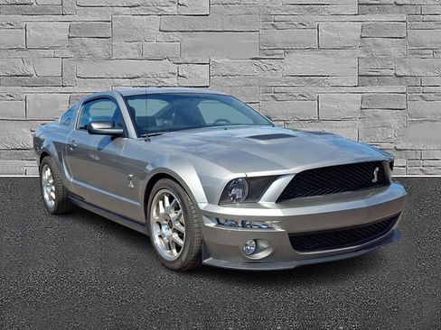 Used 2008 Ford Mustang Shelby GT500 RWD image 2