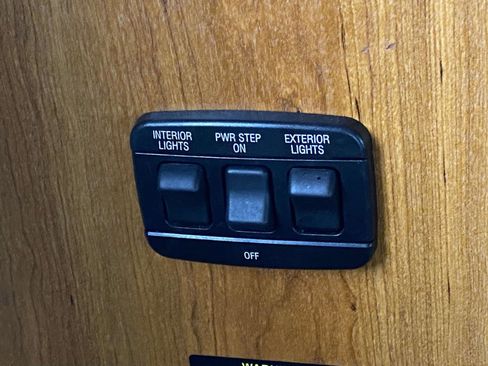 Used 2016 Ford E-450 and Econoline 450 Super Duty w/ Motorhome Prep Package image 14