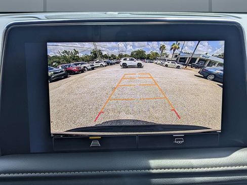 Used 2023 Chevrolet Tahoe Premier AWD/4WD image 23