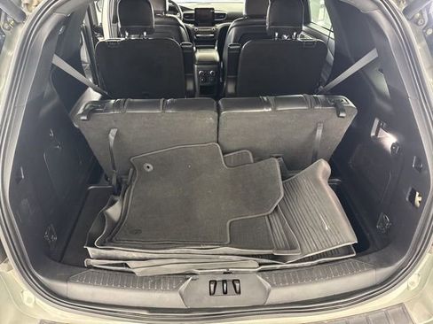 Used 2020 Ford Explorer XLT w/ Equipment Group 202A image 26