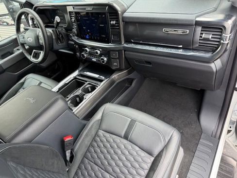 New 2025 Ford F350 Lariat w/ Lariat Ultimate Package image 19