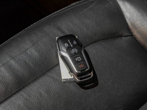 Used 2017 Ford Explorer XLT w/ Equipment Group 202A FWD image 63