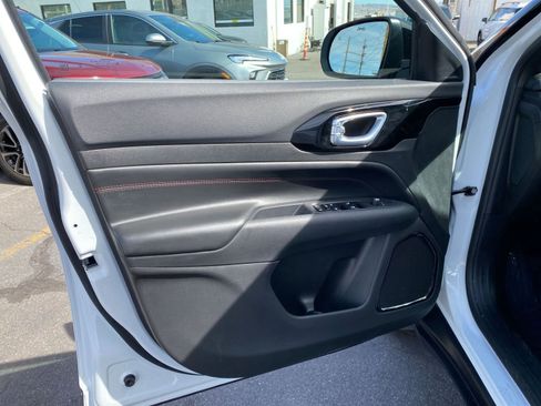 Used 2025 Jeep Compass Trailhawk w/ Trailer Tow Group image 18