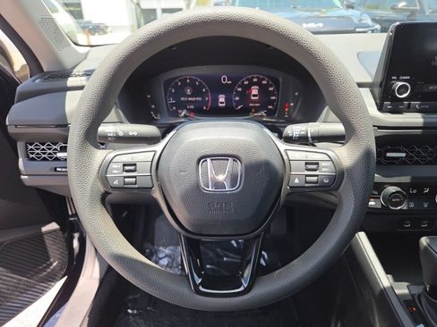 Used 2023 Honda Accord EX image 31