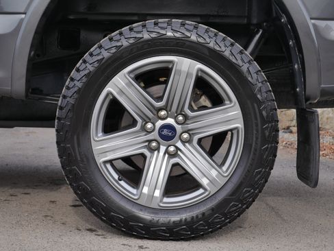 Used 2016 Ford F150 Lariat w/ Equipment Group 502A Luxury image 18