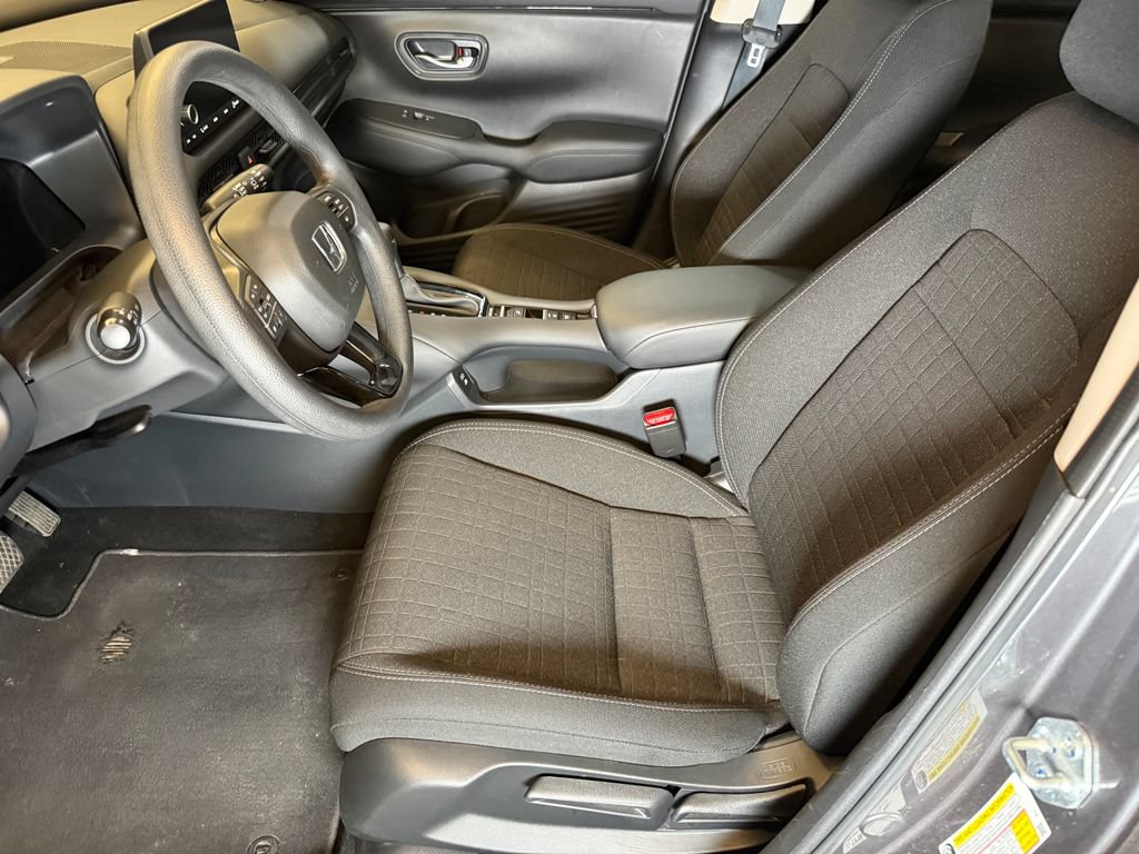 Used 2025 Honda HR-V LX image 20