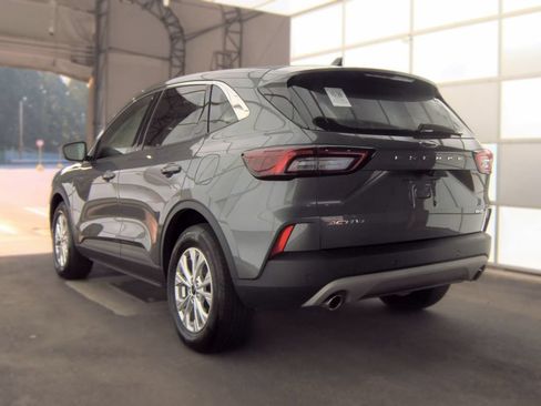 Used 2023 Ford Escape Active w/ Tech Pack #1 AWD/4WD image 3