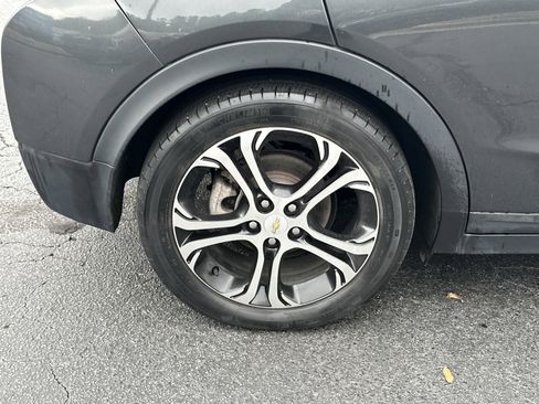 Used 2020 Chevrolet Bolt Premier w/ Infotainment Package image 19