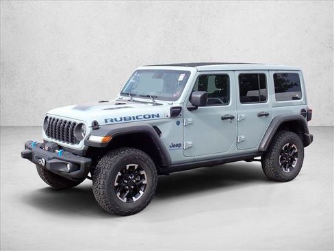 Used 2024 Jeep Wrangler Unlimited Rubicon 4xe w/ Capability Package AWD/4WD image 6