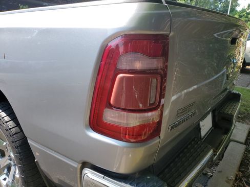 Used 2019 RAM 1500 Big Horn AWD/4WD image 14