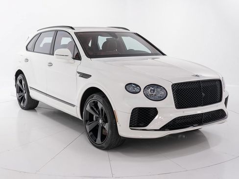 Certified 2023 Bentley Bentayga AWD/4WD image 7